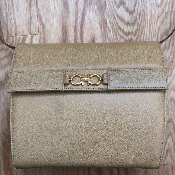 Salvatore Ferragamo Gancini Vintage Leather Bag - Picture 2 of 8